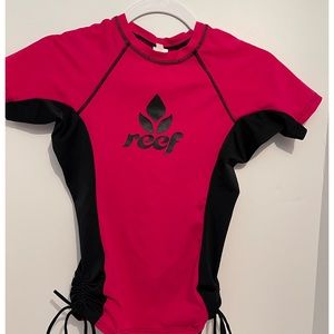 Reef Rash Guard Swim Shirt Girls Size S Sides Pink/Black